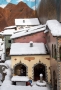 Particolare delle case con neve